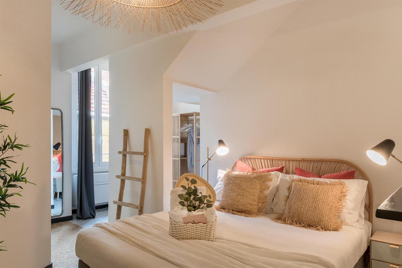 Ensemble Rooms Di Vayadu Alassio Exteriör bild