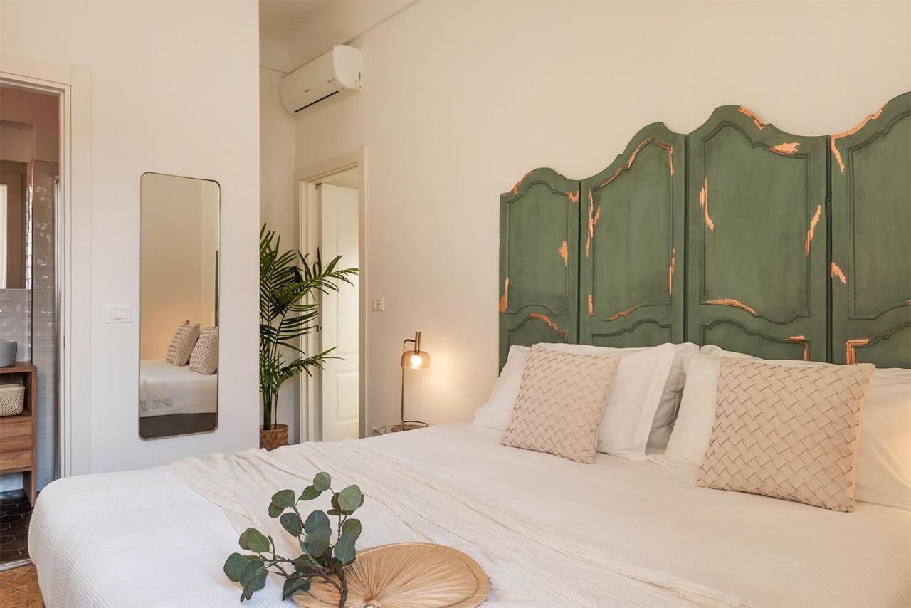 Ensemble Rooms Di Vayadu Alassio Exteriör bild
