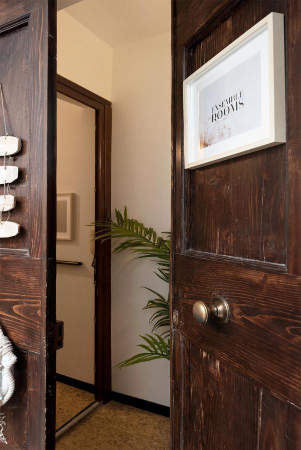 Ensemble Rooms Di Vayadu Alassio Exteriör bild