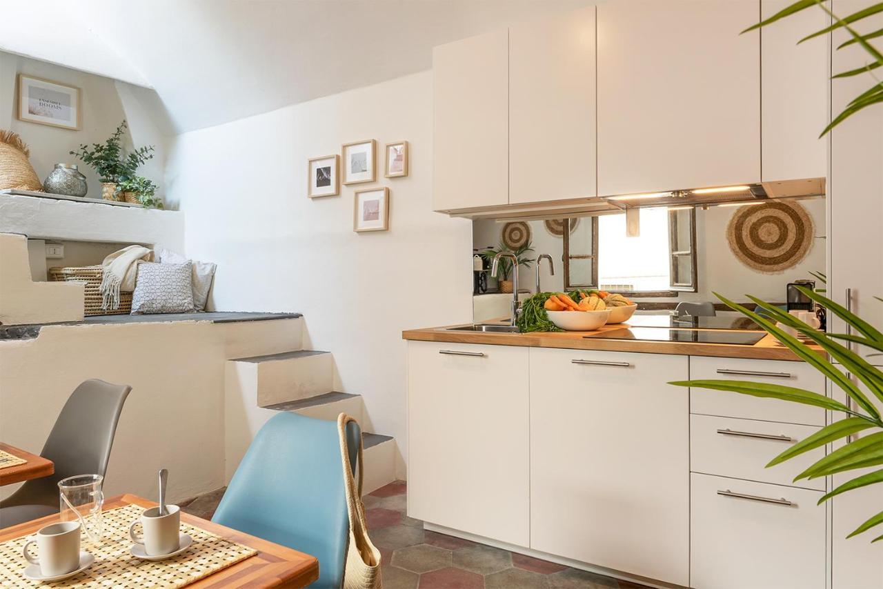Ensemble Rooms Di Vayadu Alassio Exteriör bild