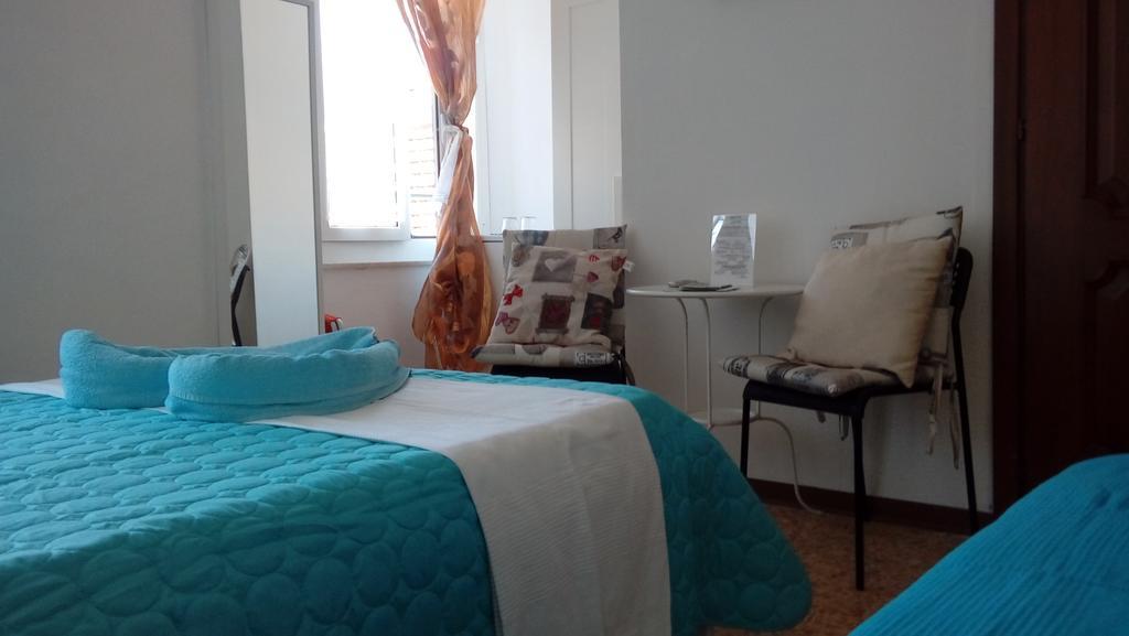 Ensemble Rooms Di Vayadu Alassio Exteriör bild