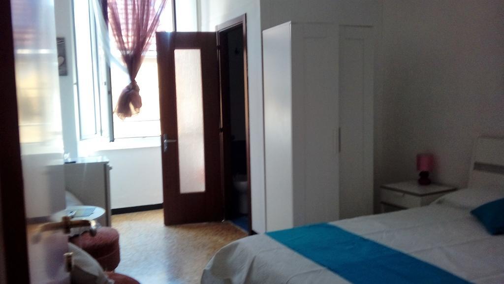 Ensemble Rooms Di Vayadu Alassio Exteriör bild